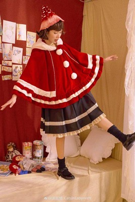 taobao agent [Dream and Treasure Spot] National Lolita Maze Cat Vivian's Cloak Jacket New Year