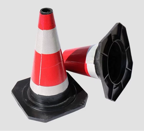 Rubber Road Cone Anti -Slight Road Cone Office Police Police Pillar Road Барьер мороженое дорогой Барьер Ширина дорога 70 см.