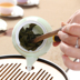 Màu xanh và trắng sứ trà lễ sáu quý ông kết hợp tre kết hợp trà kim trà clip trà rò rỉ trà muỗng khay trà phụ kiện kung fu trà bộ Trà sứ