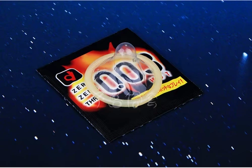 Бесплатная доставка Япония Окамото 003 Ультра -Тин 0,03 Три раза смазывание датчика тепла Ультра -тщательные презервативы 10