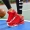 Giày bóng rổ Walter nam mùa xuân và mùa hè thoáng khí thấp giúp học sinh màu đỏ và màu xanh 鸳鸯 giày chống sốc mang giày thể thao chống lưng - Giày bóng rổ