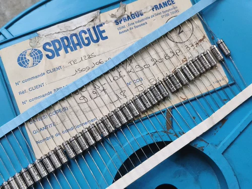 Совершенно новый американский Sprague10uk/ 20V 10UF Audio Axial 钽 Конденсатор 150D