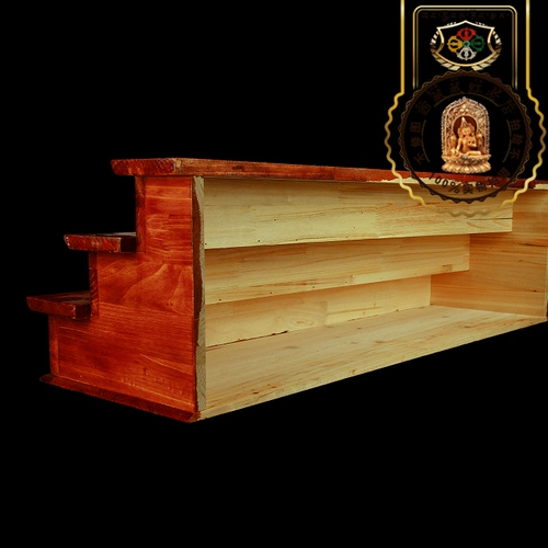 Тибетская красная трехмерная скульптура