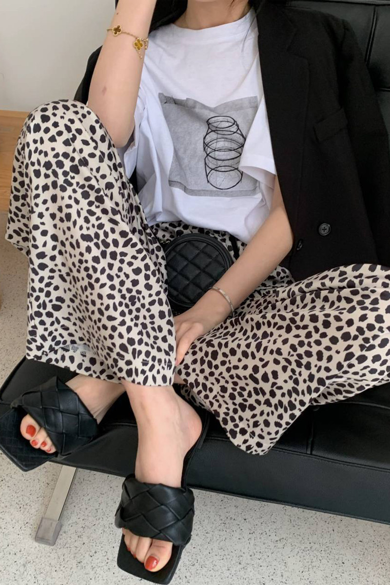 Korean Super A~2022 Summer New style of Dongdaemun leopard print pants, loose and fashionable wide-leg long pants Item Picture