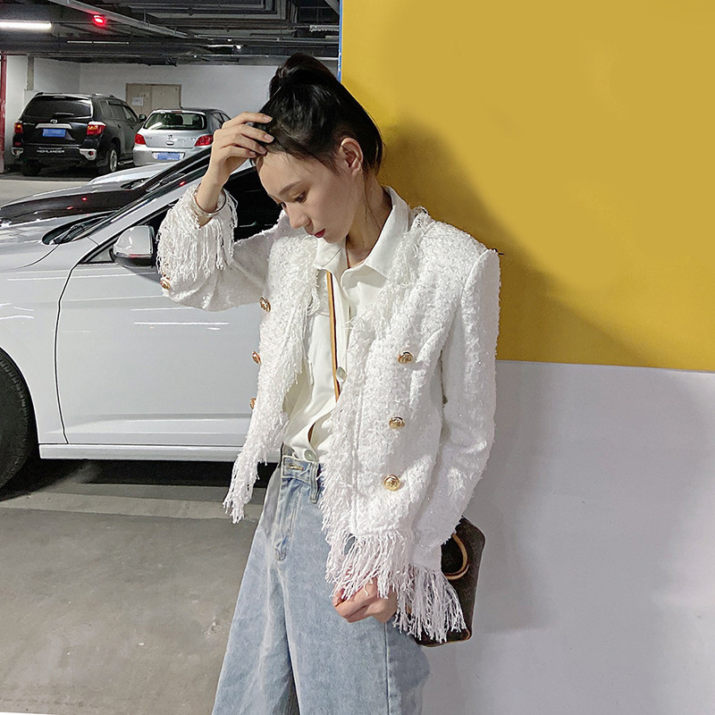 For autumn and winter, a stylish chanel-style short coat for women, a tweed tassel long-sleeved, slimming and form-fitting woolen small suit, a new Korean style Specification image