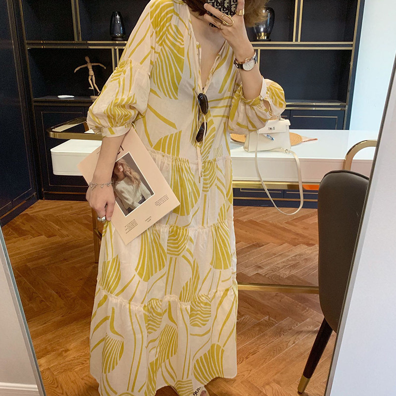 Floral print dress, V-neck dress, feminine and stylish, French retro long dress, vacation beach dress Specification image