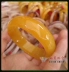 Vòng tay Ngọc bích Tân Cương Jinsi 50-65mm Phụ nữ Mở rộng Ngọc bích tự nhiên Dầu gà Vòng tay vàng Đặc biệt - Vòng đeo tay Cuff