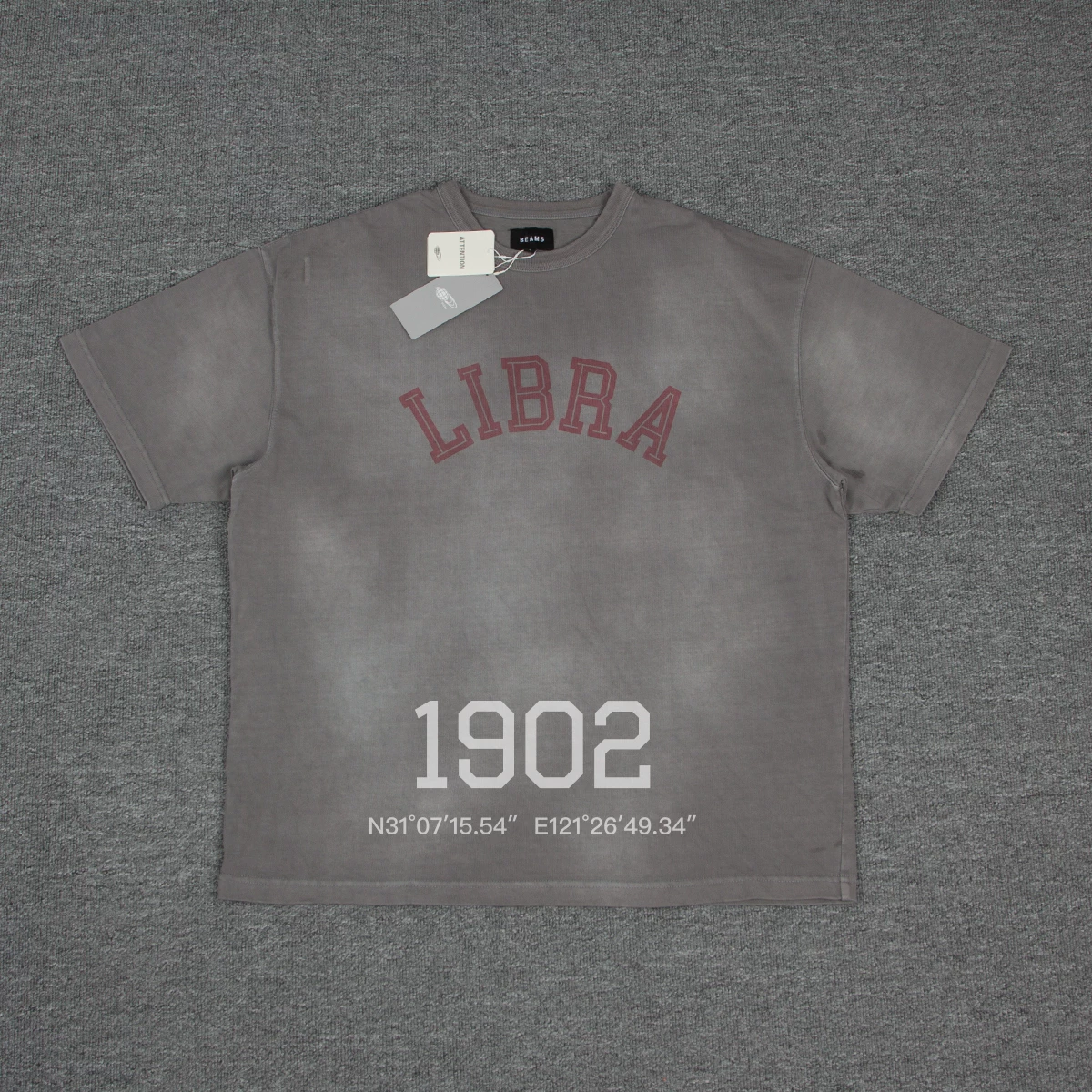 Светодиодные лучи 23SS PIGMENT DYED SOUVIR TEE вымытé вымытé задний небо T-shirt