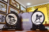 Китай фэнву Тиху живопись с двойной камерой камеры Уокер Сосновая лошадь DIY Творческие подарки за рубежом Отправить семейную бесплатную доставку
