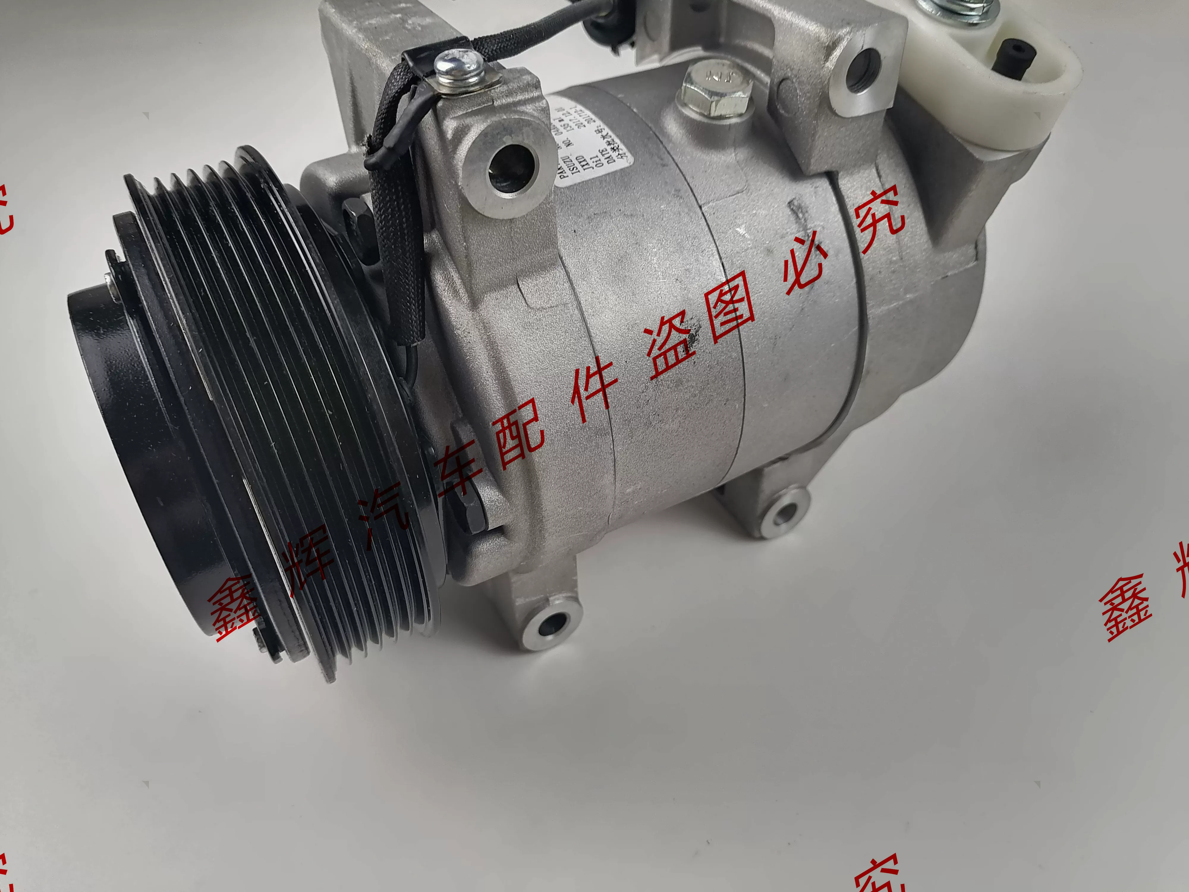Jiangling Lufeng X8X6X9 Accessories Air Conditioner Compressor assembly air -conditioning pump assembly diesel car genuine guarantee