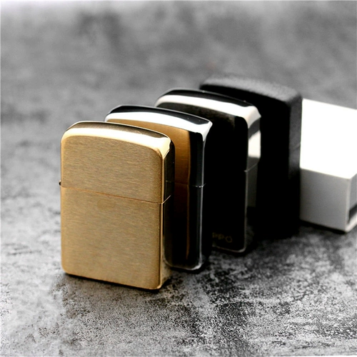 Американский аутентичный Zippo Zhibao Wind Wind Benger 1941b Второй мировой войны RE -Engraved Pure Mopper Chromite Black Ice Clacily