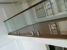 Лестница 新款玻璃护栏 水泥楼梯护栏