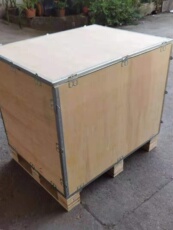 деревянная упаковка 出口包装箱钢边铁扣可拆装免熏蒸胶合板容器工厂定制运输专用托盘