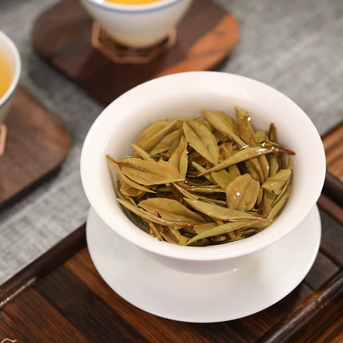 Фудин Байча, чай «Горное облако», чай белый пион, Лао Байча, 2015 года