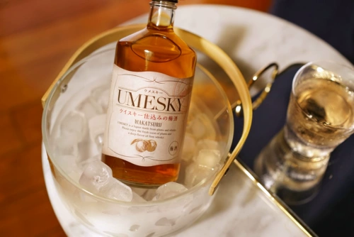 Евангелие любителей!Япония импортирован Ruohemei Liquor Umesky Plum Whiskey 720ML подарочная коробка