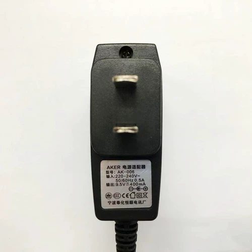 Aker/Love Class Class Class Class Class Большинство зарядного устройства подходит для всех моделей в 9,5 В 8,8 В