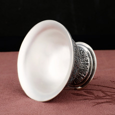 Религиозный сувенир 尼泊尔用品纯银梅花供水杯精美佛堂供具矮脚圣水杯