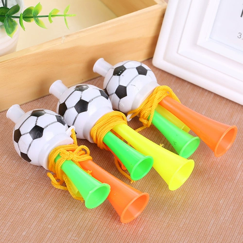 Подбадривающие предмет Цвет тройной тройной фанаты, рога