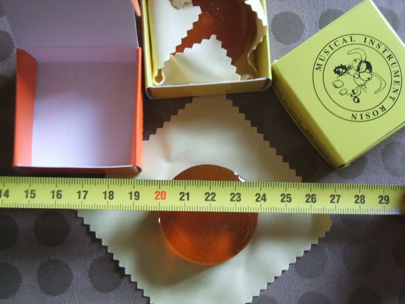 Advanced violin, erhu professional rosin.