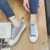 Mùa xuân thấp giúp hai màu sinh viên giày vải Hàn Quốc phiên bản của xu hướng phù hợp với màu sắc thanh niên giày thường phụ nữ hoang dã của giày