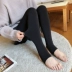 Cộng với quần lửng nhung đen dày nữ mùa đông phiên bản Hàn Quốc của đôi chân ấm hoang dã