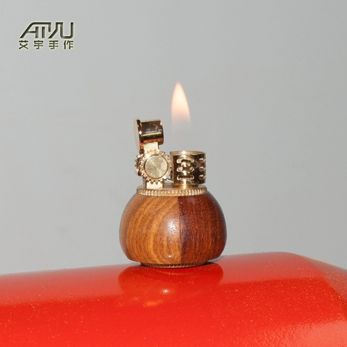 Медная маленькая старомодная ретро зажигалка на керосине, делается под заказ, подарок на день рождения