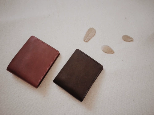 Кожаный короткий бумажник, кошелек подходит для мужчин и женщин, сумка, из натуральной кожи, делается под заказ