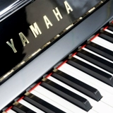 Шэньчжэнь -треугольник пианино продает второй концертный спектакль Yamaha Yamaha для выступлений.