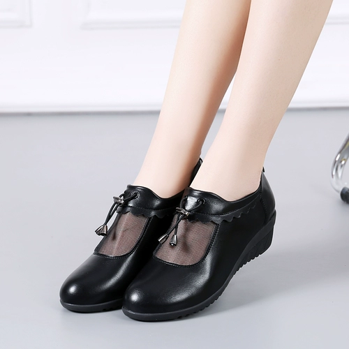 Весенняя летняя танцующая сетчатая дышащая комфортная обувь для матери, мягкая подошва, из натуральной кожи