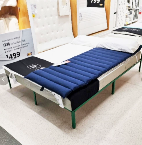 Снижение цены с двумя кроватями на полке железной кровати IKEA