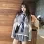 Set đồ nữ mùa thu 2018 phiên bản Hàn Quốc mới của áo len cổ chữ V gió + áo sơ mi buộc dây sinh viên + váy xếp li áo kiểu nữ đẹp 2021