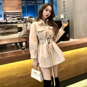 Phiên bản Hàn Quốc của áo len retro lỏng lẻo nữ mùa thu eo dài phần len áo khoác lông sang trọng