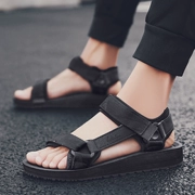 2019 mới mùa hè hoang dã sandal đi biển phiên bản Hàn Quốc của dép xỏ ngón thoải mái khi mặc một từ kéo chống trượt - Giày thể thao / sandles