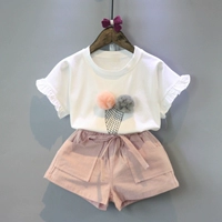 Bộ đồ trẻ em mùa hè mới cho bé gái Hàn Quốc thời trang giản dị áo thun kem tay ngắn + quần short hai dây phù hợp với 3067 bán quần áo trẻ em
