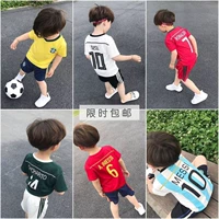Chàng trai mùa hè quần áo bóng đá phù hợp với 2018 trẻ em mới của World Cup thể thao phù hợp với bé ngắn tay thể thao triều quan ao tre em thu dong