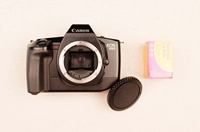 Canon EOS 650 EF BAYONET FILM хорошо -COLECTORED, хорошая функциональная функция не повреждена