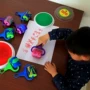 Trẻ em mẫu giáo của nguồn cung cấp bức tranh con lăn bàn chải bàn chải xốp bàn chải EVA bọt cọ xát đồ chơi graffiti hộp màu nước