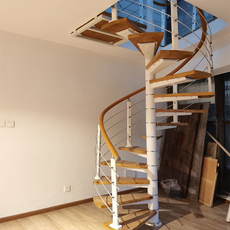 Косоуры 欧美精典钢木套筒楼梯简约时尚loft公寓钢木镂空楼梯钢木楼梯