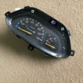 đồng hồ wave 50 Lắp ráp dụng cụ đo quãng đường xe tay ga Yuexing thích hợp cho xe máy HJ125T-9 đồng hồ Yamaha Lingying cũ đồng hồ sirius 50cc dây điện đồng hồ wave
