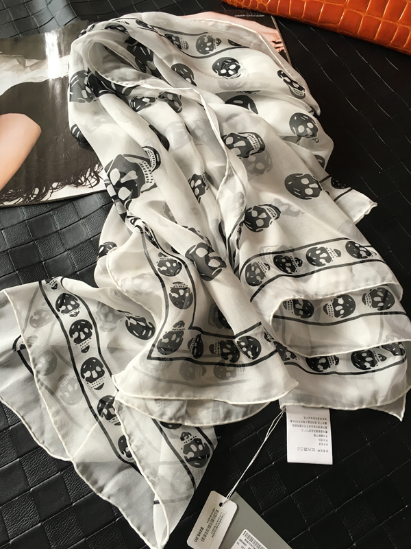 9 black head on white backgroundSale wheat skull Classic style real silk Silk scarf female spring and autumn sunshade mulberry silk Large square towel Shawl scarf