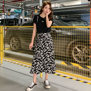 套装女夏季小雏菊半身长裙T恤两件套短袖上衣搭不规则气质A字短裙