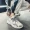 Phong cách Hồng Kông mùa thu mới thể thao chạy giày thông thường nam xu hướng thấp để giúp giày cũ đẹp trai sang trọng màu trắng hoang dã giày the thao nam hàng hiệu