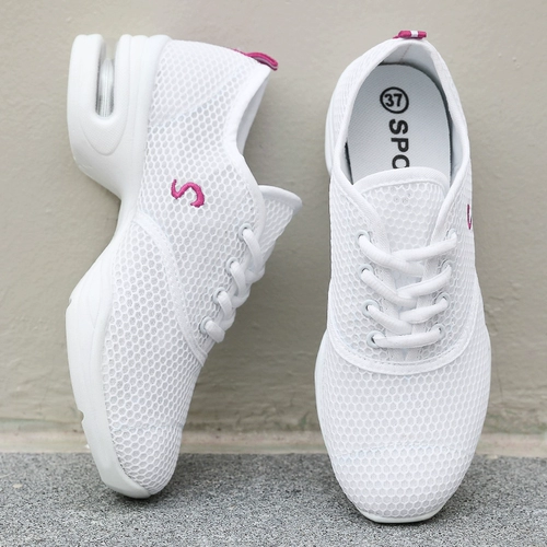 Белые летние туфли, дышащая современная танцующая спортивная обувь для спортзала, мягкая подошва