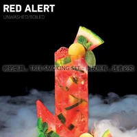 Красные бдительные арбузные коктейль