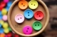 Цветные пунктирные кнопки 13 мм