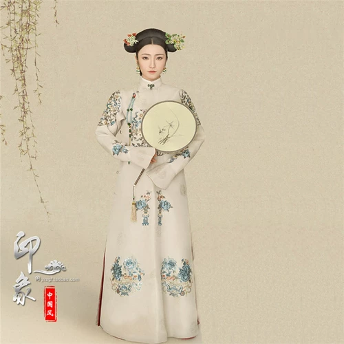 Фотография тема тема женского костюма и телевизионная драма Yanxi Raiders Цинь Лан, тот же стиль одежды династии Цин