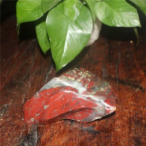 Guilin Longsheng Natural Jade Guilin Chicken Blood Jade Руки крови, играя в упаковку 735 граммов