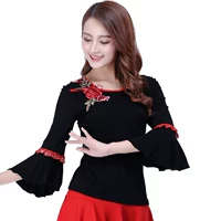 Черные красные полосы с серединой рукава