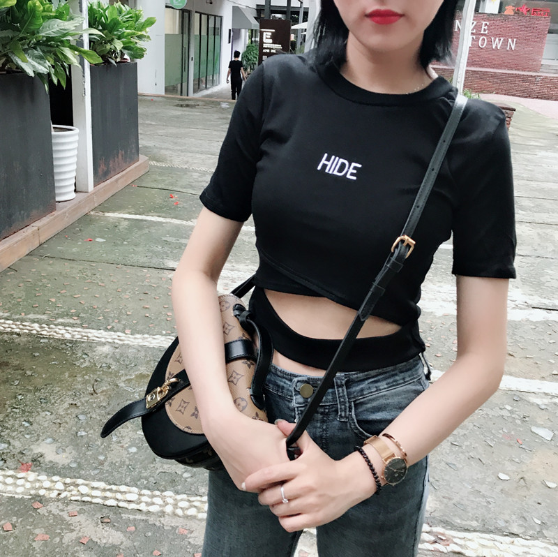 短款高腰漏肚脐t恤女hiphop嘻哈少女短袖修身露脐小心机上衣