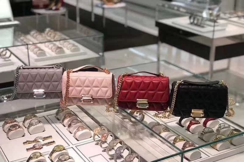 More Styles And ColorsShanghai warehouse goods in stock Qingpu outlet Okami recommend Quotations from Chairman Mao Zedong discount Official website outlets OLE store